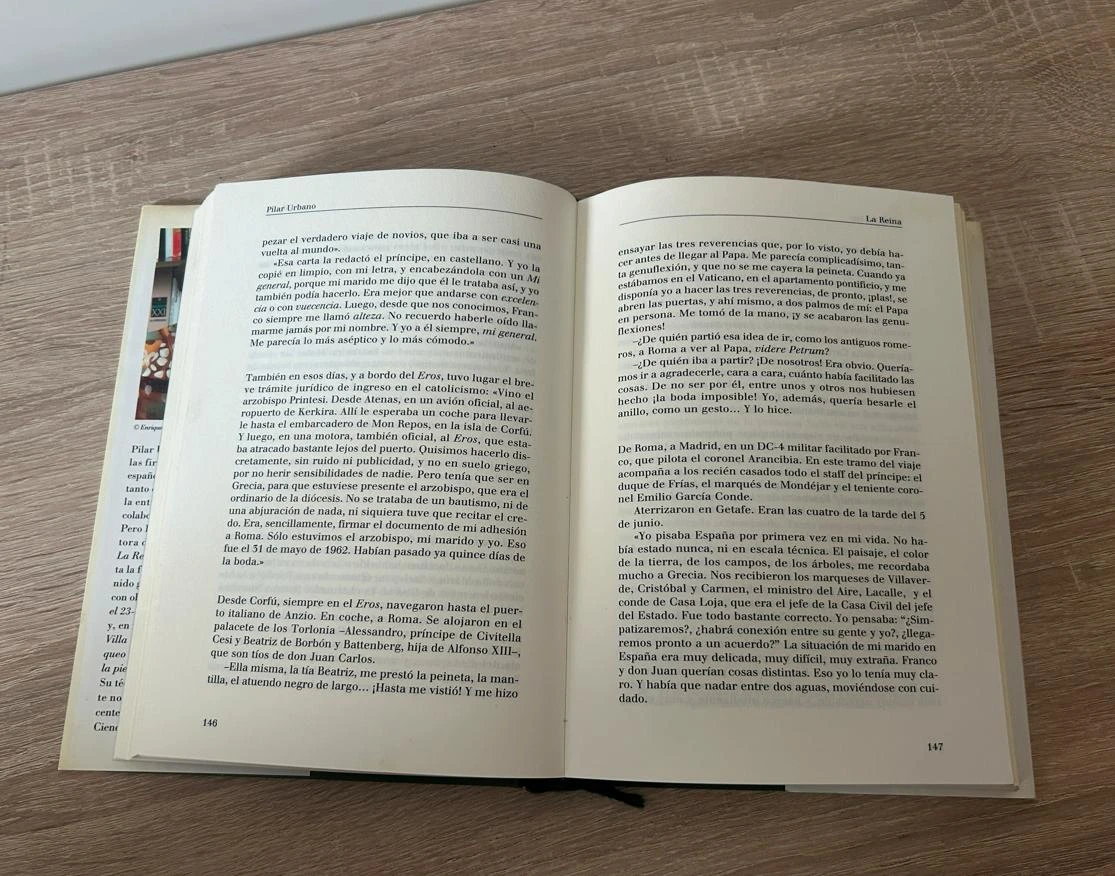 Livro A Rainha - Pilar Urbano (Célula Rigida, 1996) Plaza & Janés – photo 5